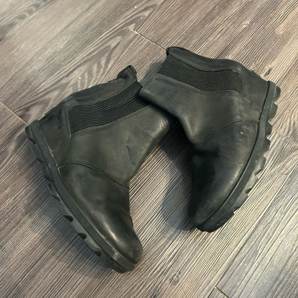 Sorel Black Leather Ankle Boots